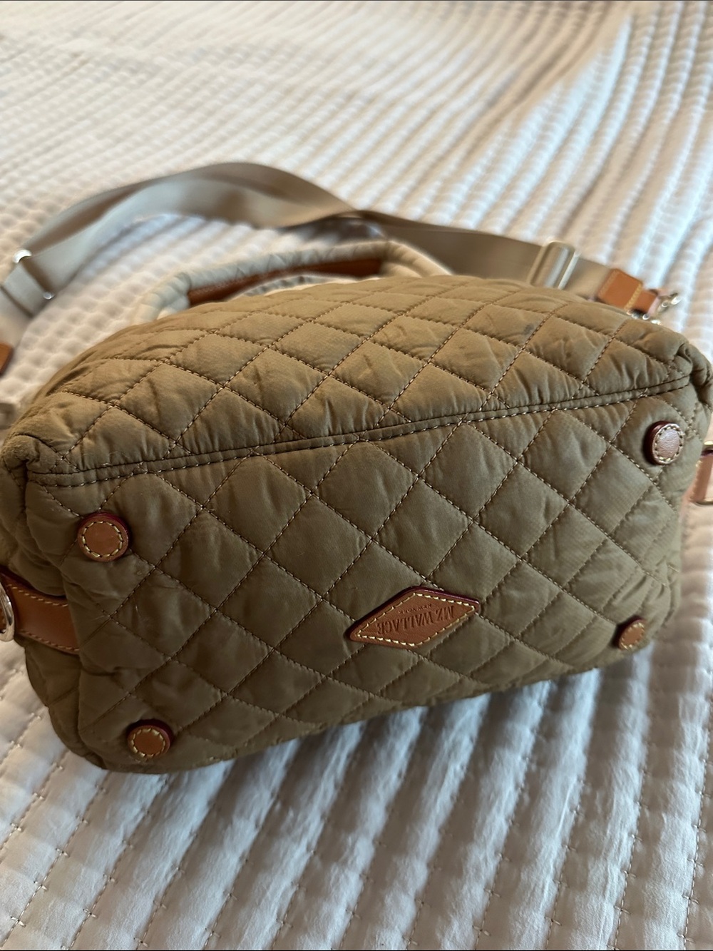 MZ WALLACE Two-Tone Quilted Tote in Cream and Tan Small - Picture 8 of 16